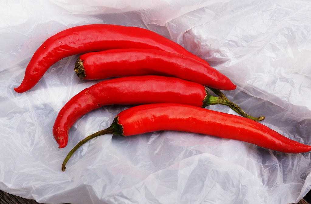 Etal de piments colores au Queen Victoria Market de Melbourne