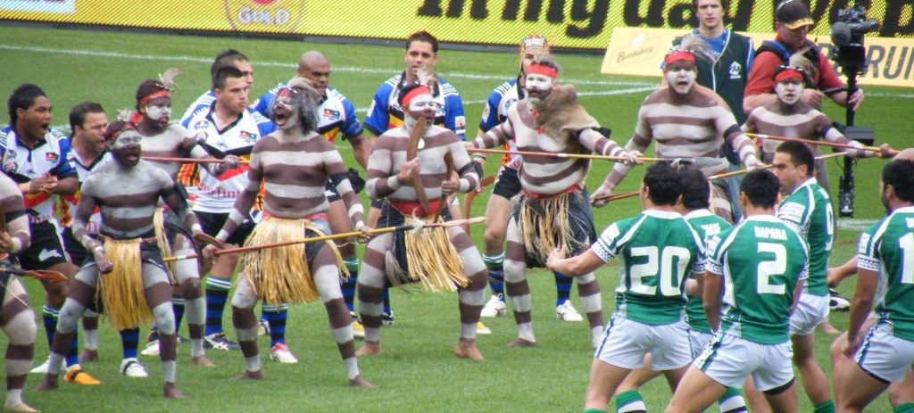 Haka execute par une equipe avant une rencontre sportive internationale