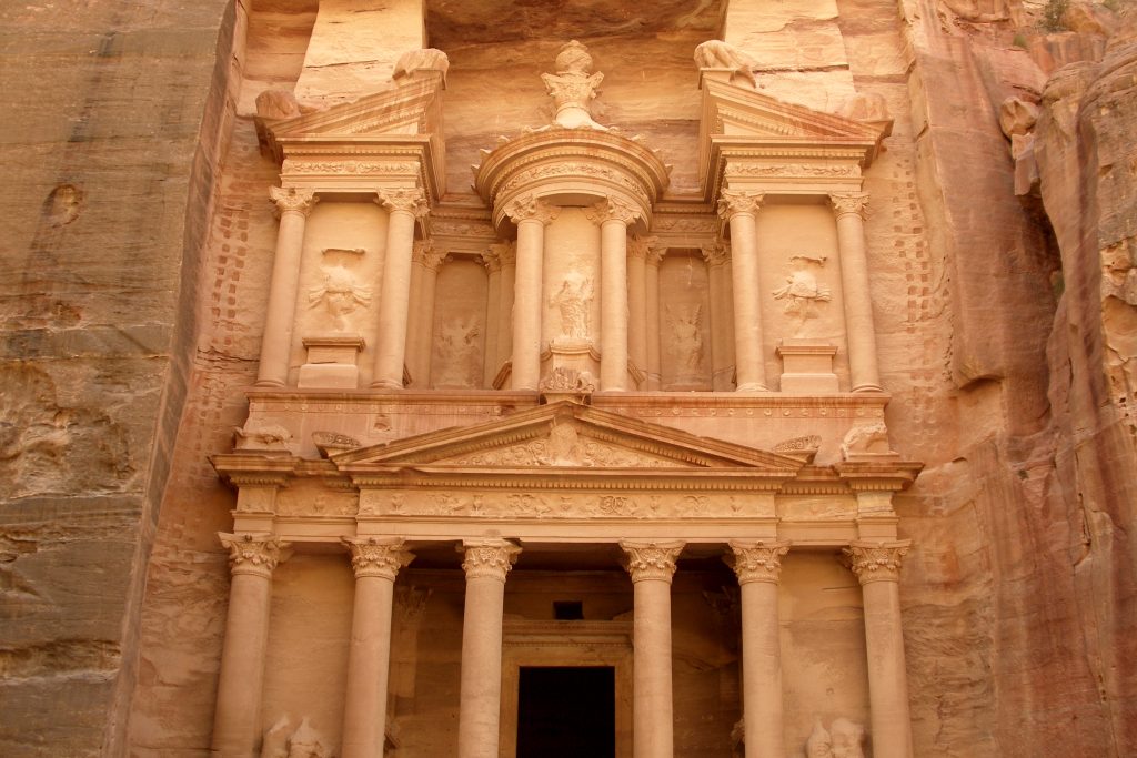 L’histoire de Petra, la cité nabatéenne taillée dans le roc