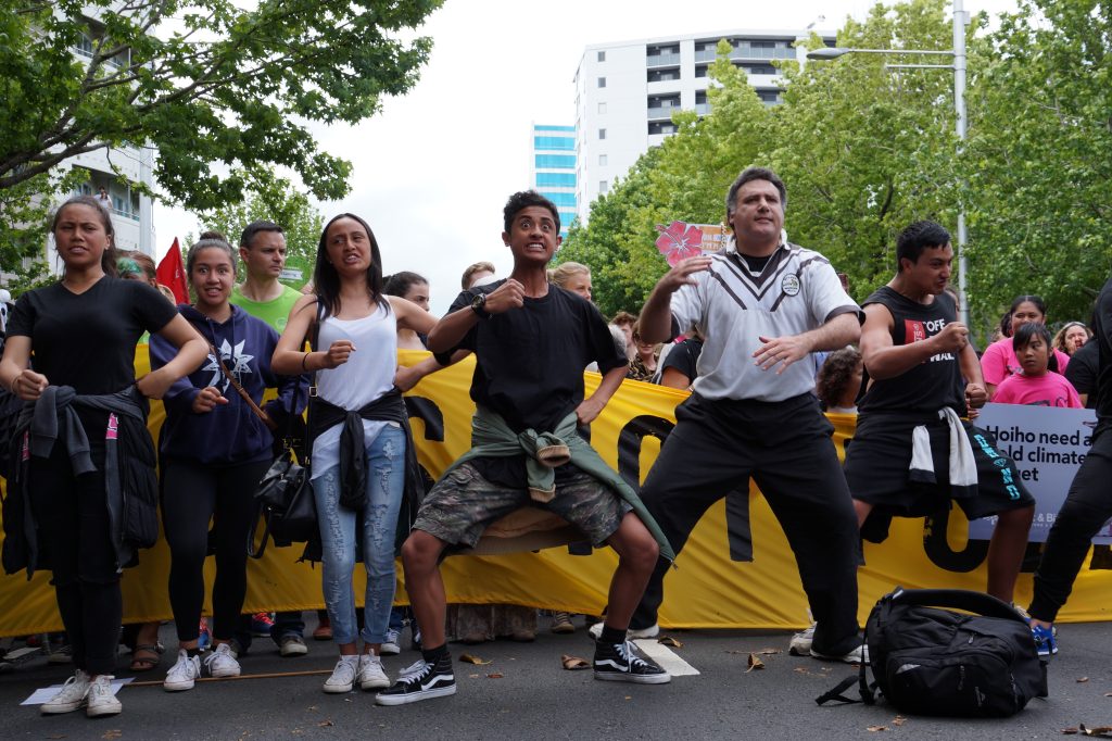 Le haka : origines, signification et culture maorie