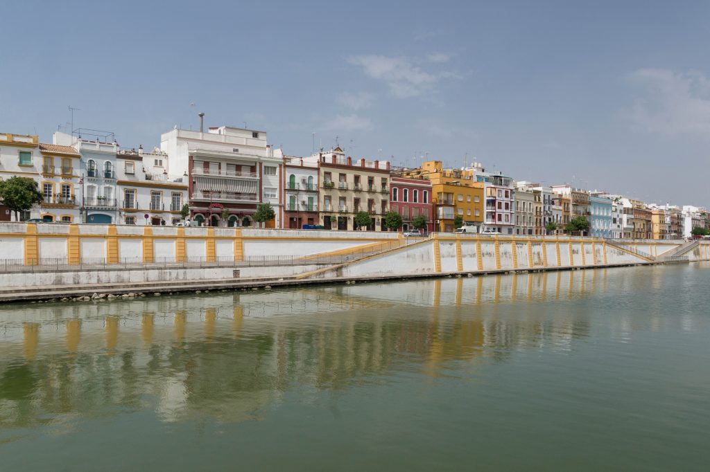 Le quartier de Triana à Séville, au bord du Guadalquivir