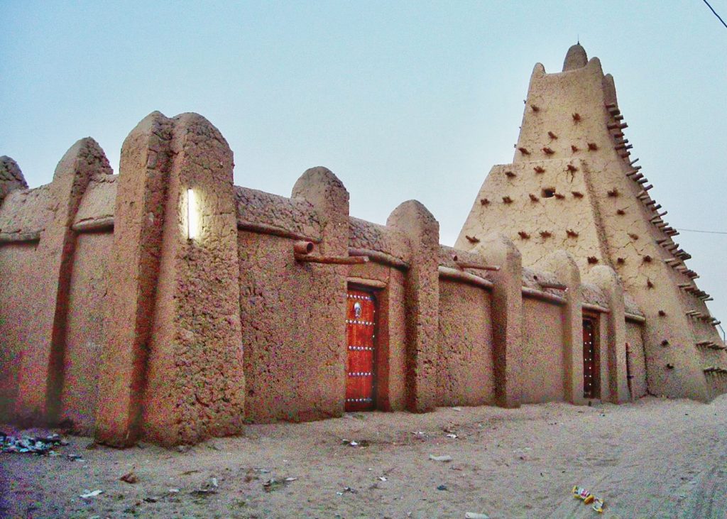 La mosquée de Sankoré à Tombouctou, construite en terre crue