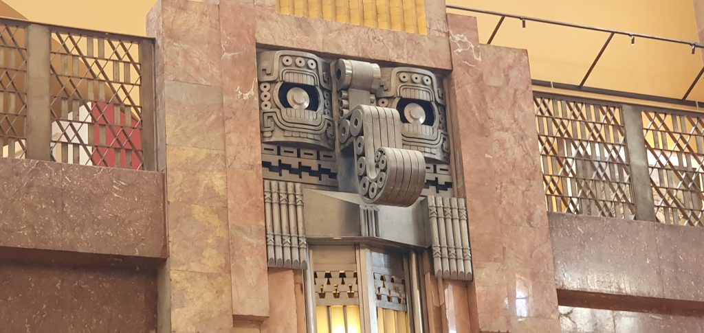 Intérieur du Palacio de Bellas Artes dans le centre historique de Mexico