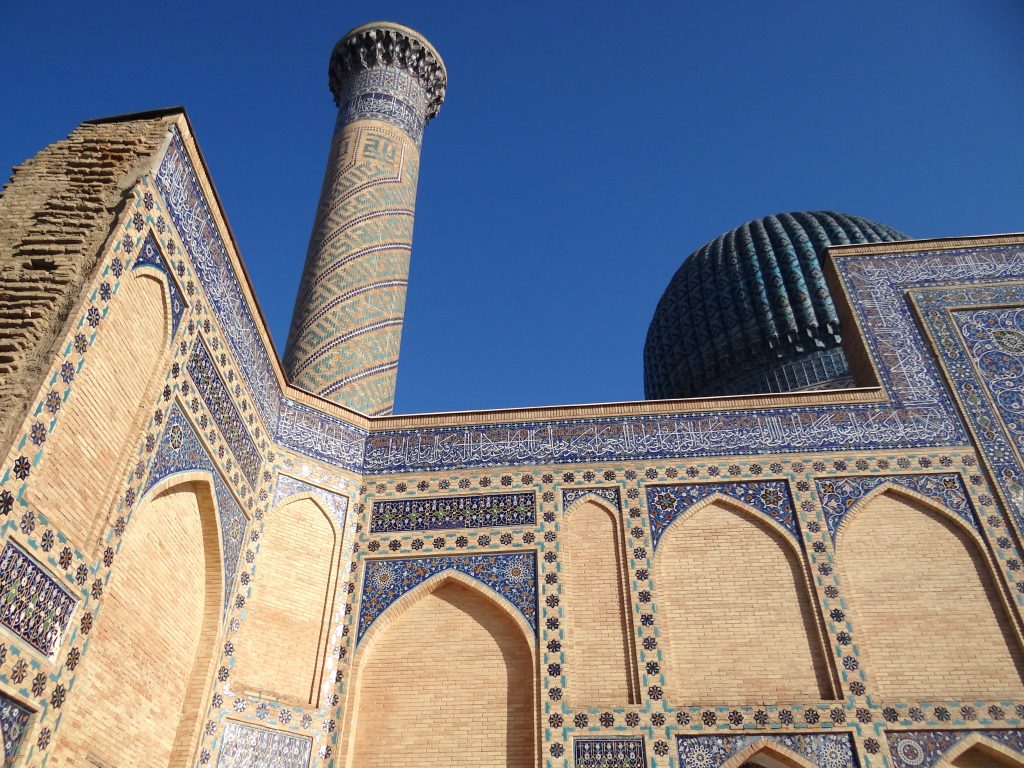 Detail de la facade du mausolee Gour Emir a Samarcande